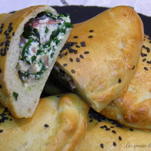 Empanadas de Requeijão Espinafres e Bacon (6 unidades)
