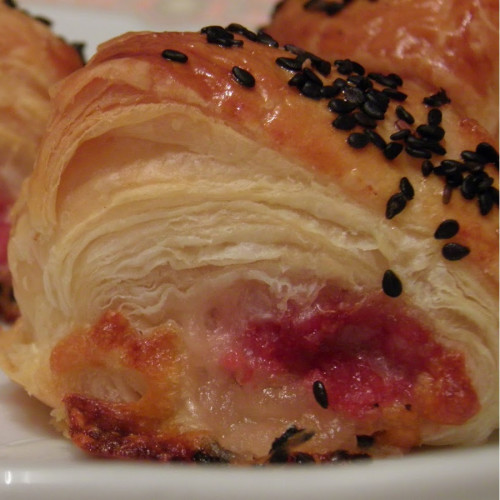 Folhados de Salsicha Fresca (6 unidades)